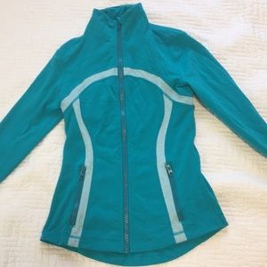 Lululemon lightweight jacket